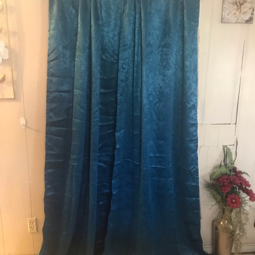Elegant Blue Velvet Curtains
